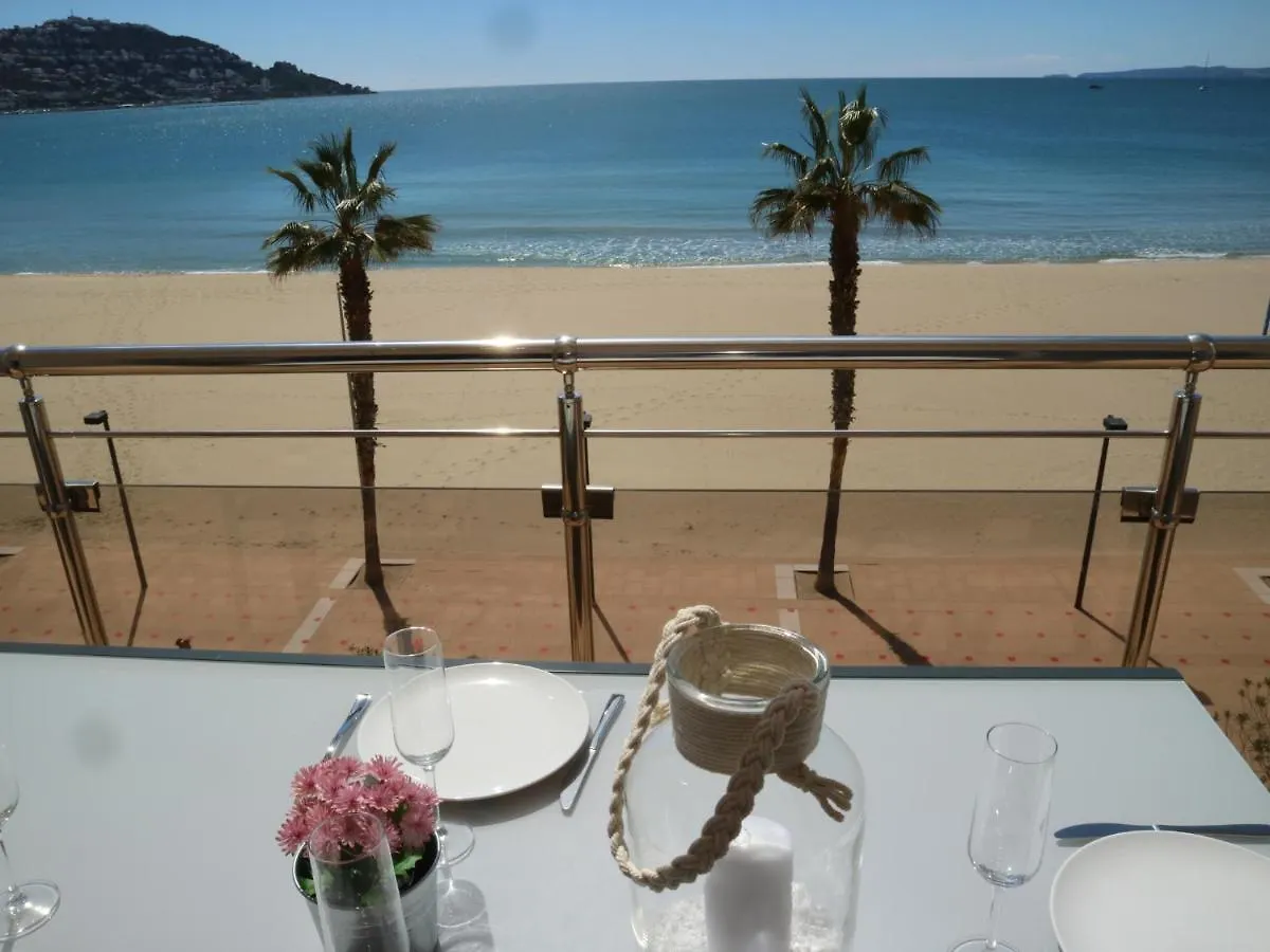 Europa Roses Premium Apartamento 0*,  Espanha